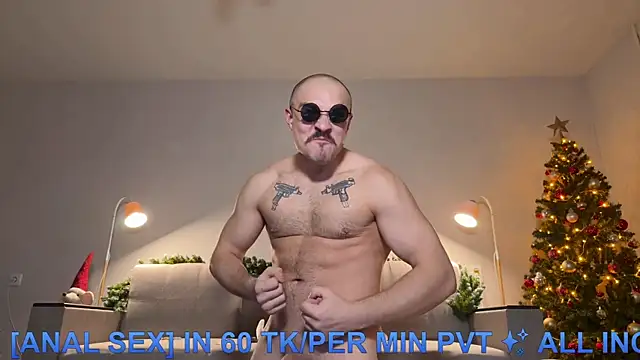 Snapshot of Love_plat1na chatting on December 18, 2025, 8:04 pm Love plat1na online show from December 18, 2025, 8:04 pm