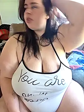Snapshot of NaughtyPrincessJasmine chatting on June 15, 2026, 8:22 pm NaughtyPrincessJasmine online show from June 15, 2026, 8:22 pm