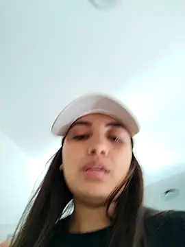 aisha es online show from February 26, 2026, 9:25 pm