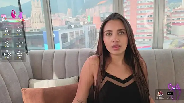 aisha es online show from March 13, 2026, 7:53 pm