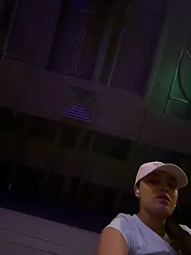 aisha es online show from March 21, 2026, 5:38 pm