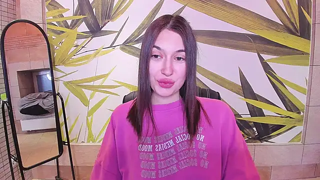 Pauline Soul online show from December 26, 2024, 2:12 am