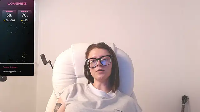 Arya starrk online show from December 2, 2024, 5:37 pm