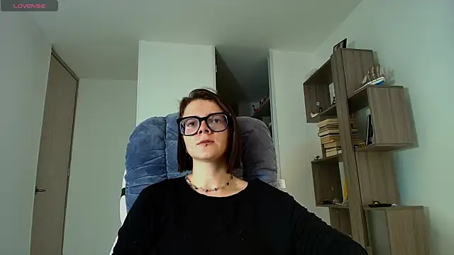 Arya starrk online show from October 17, 2025, 2:52 pm