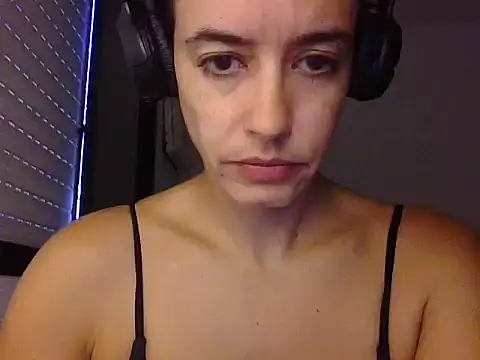 melaniepatterson online show from May 11, 2026, 12:00 pm