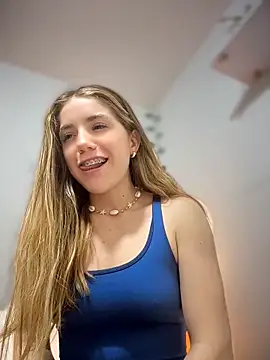 ShelbyHagen online show from June 7, 2026, 3:32 am