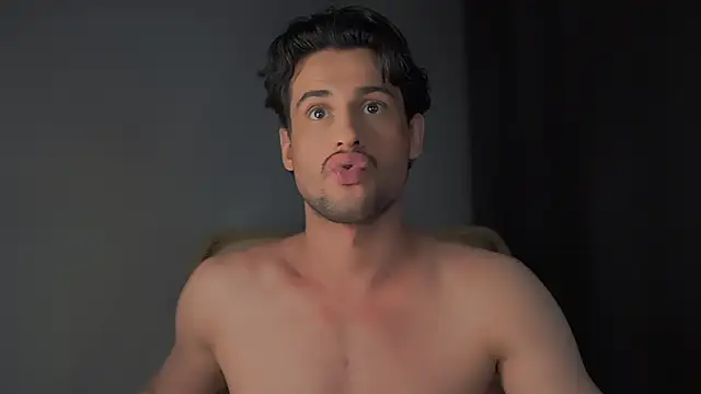 Keen   Luckystrike online show from December 8, 2024, 11:29 pm