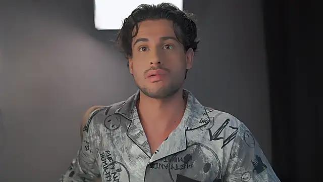 Keen   Luckystrike online show from February 7, 2025, 1:04 am