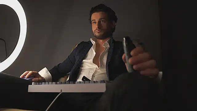 Keen   Luckystrike online show from March 5, 2025, 9:48 pm