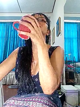 kelly dirty  online show from May 1, 2026, 4:55 pm