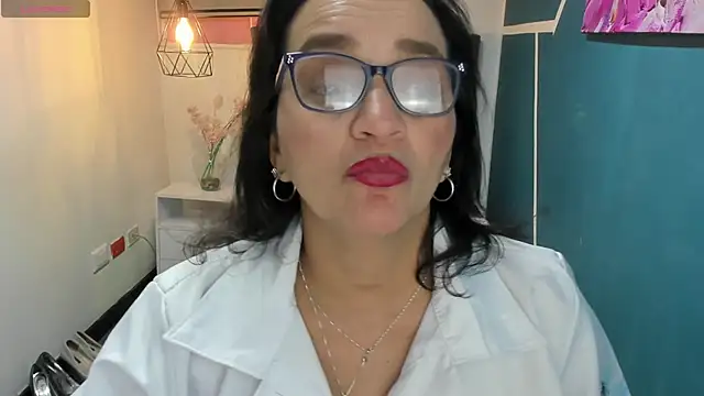 MarilynMiilf  online show from December 11, 2024, 10:49 pm