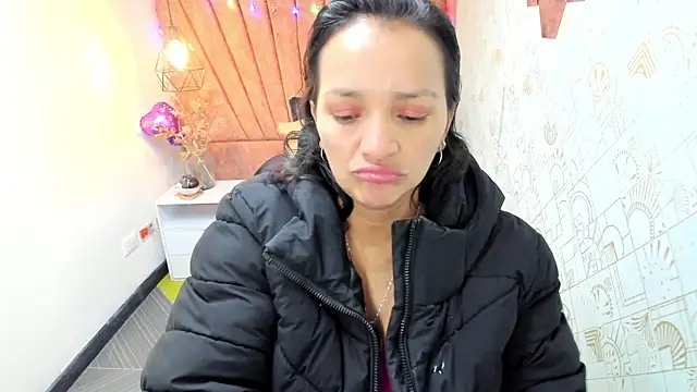 MarilynMiilf  online show from December 17, 2025, 8:26 pm