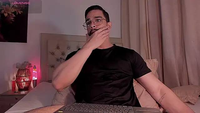 Snapshot of Josseph1_ chatting on October 21, 2025, 11:49 pm Josseph1  online show from October 21, 2025, 11:49 pm