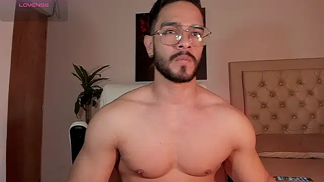 Snapshot of Josseph1_ chatting on October 27, 2025, 11:31 pm Josseph1  online show from October 27, 2025, 11:31 pm