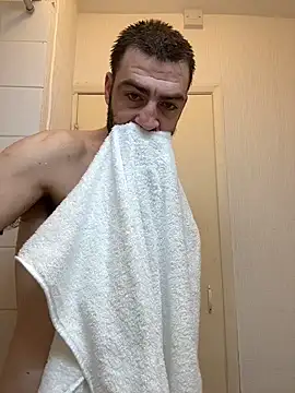 ThatGuyNextDoor1992 online show from November 16, 2025, 6:19 am