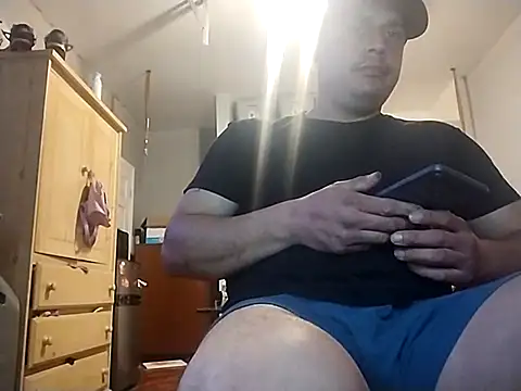 thickcocklatino online show from February 26, 2026, 4:06 pm