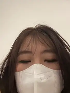 Snapshot of Onee-Chew chatting on February 13, 2026, 1:56 am Onee-Chew online show from February 13, 2026, 1:56 am