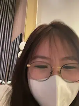 Snapshot of Onee-Chew chatting on February 28, 2026, 12:39 pm Onee-Chew online show from February 28, 2026, 12:39 pm