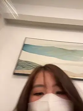 Onee-Chew online show from May 6, 2026, 11:37 am