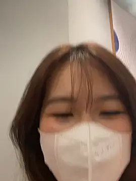 Onee-Chew online show from May 12, 2026, 8:11 am