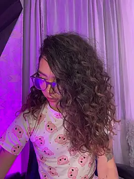 Snapshot of Samantha_Bernardo chatting on February 6, 2026, 3:22 am Samantha Bernardo online show from February 6, 2026, 3:22 am