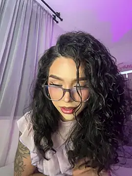 Snapshot of Samantha_Bernardo chatting on July 13, 2026, 11:40 pm Samantha Bernardo online show from July 13, 2026, 11:40 pm