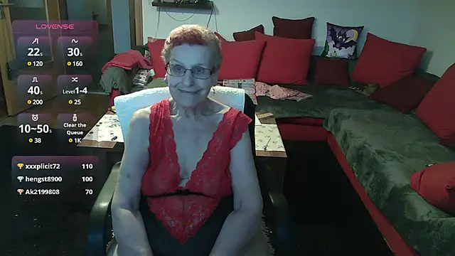 HeisseomaOriginal online show from December 22, 2024, 3:00 pm