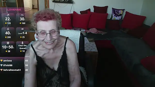 HeisseomaOriginal online show from December 27, 2024, 2:22 pm