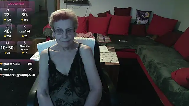 HeisseomaOriginal online show from December 29, 2024, 2:31 pm