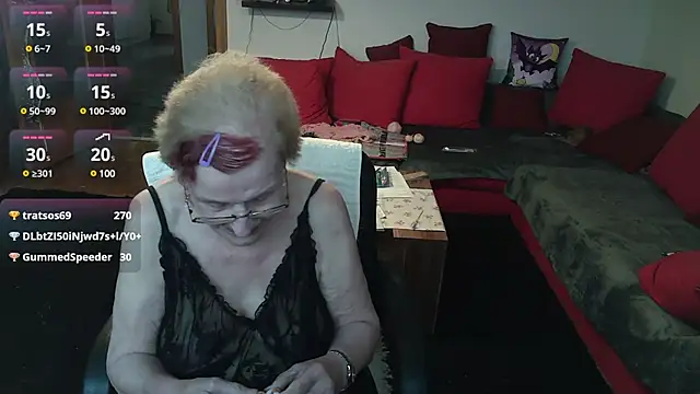 HeisseomaOriginal online show from January 5, 2025, 11:37 am