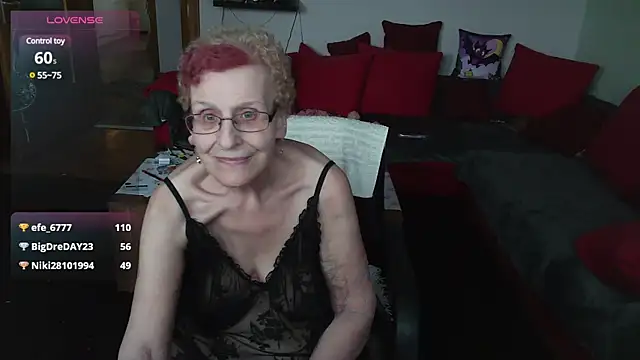 HeisseomaOriginal online show from January 9, 2025, 2:40 pm