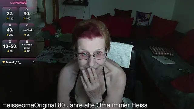 HeisseomaOriginal online show from March 14, 2025, 11:23 am
