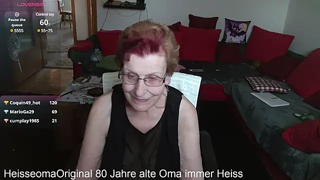 HeisseomaOriginal online show from March 16, 2025, 11:16 am