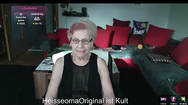 HeisseomaOriginal online show from September 11, 2025, 7:19 am