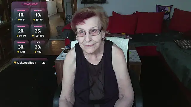 HeisseomaOriginal online show from February 6, 2026, 8:07 am