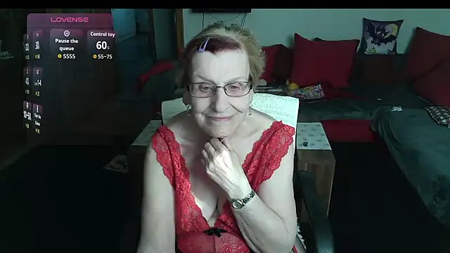 HeisseomaOriginal online show from March 23, 2026, 8:18 am