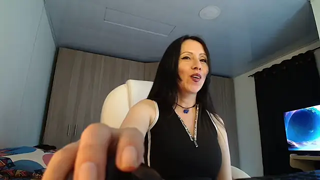 Selene93 online show from May 10, 2026, 7:41 pm