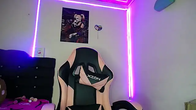 Snapshot of yuliana_19 chatting on October 14, 2025, 11:11 am yuliana 19 online show from October 14, 2025, 11:11 am