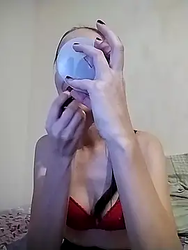 AimeeFair online show from December 28, 2024, 4:41 pm