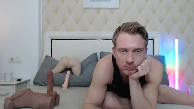 redheadxxl online show from March 13, 2026, 4:35 pm