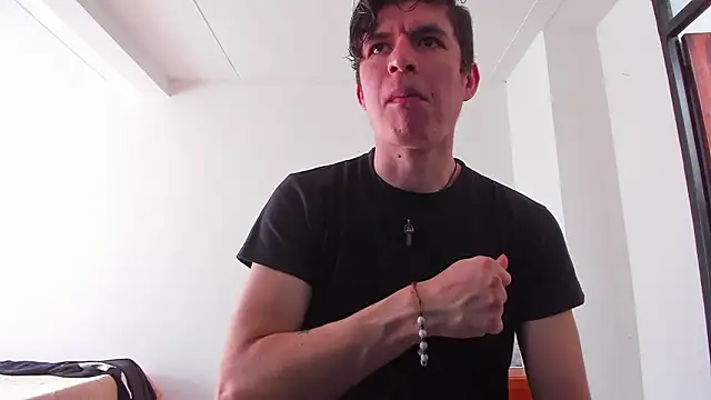 Snapshot of Headhunterdz chatting on March 23, 2026, 8:46 pm Headhunterdz online show from March 23, 2026, 8:46 pm