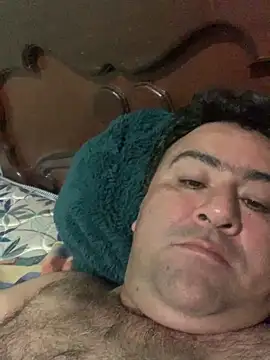 Snapshot of EmilianoGt chatting on October 23, 2025, 2:11 am EmilianoGt online show from October 23, 2025, 2:11 am