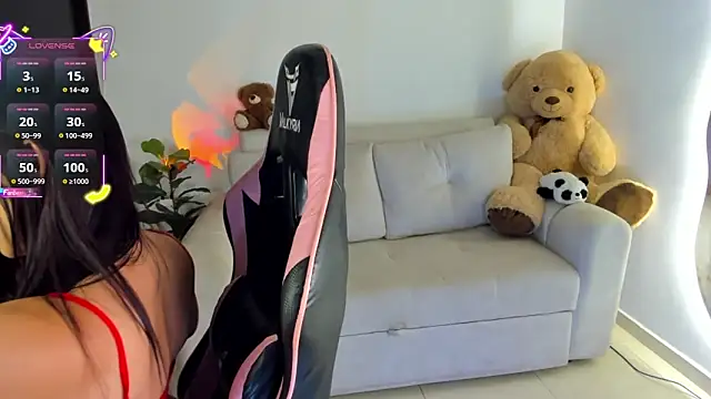 Snapshot of eval_lee18 chatting on October 3, 2025, 3:25 am eval lee18 online show from October 3, 2025, 3:25 am