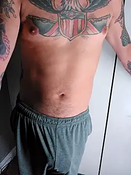 Snapshot of Midwest-exhibistionist chatting on October 11, 2025, 3:50 am Midwest-exhibistionist online show from October 11, 2025, 3:50 am