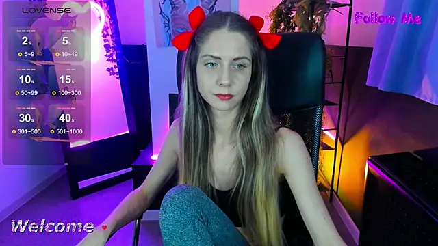 GrayceWild online show from January 10, 2025, 11:43 am