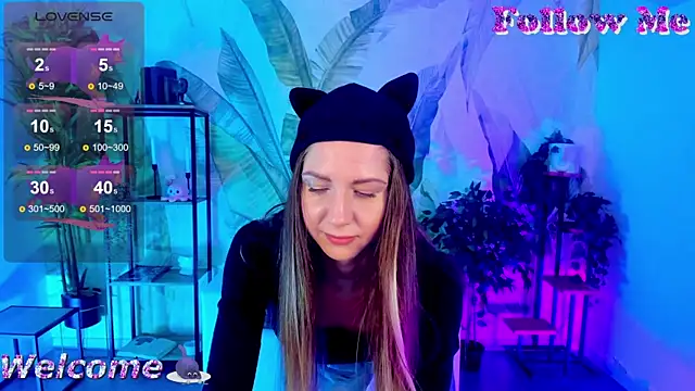 GrayceWild online show from March 18, 2025, 5:31 am