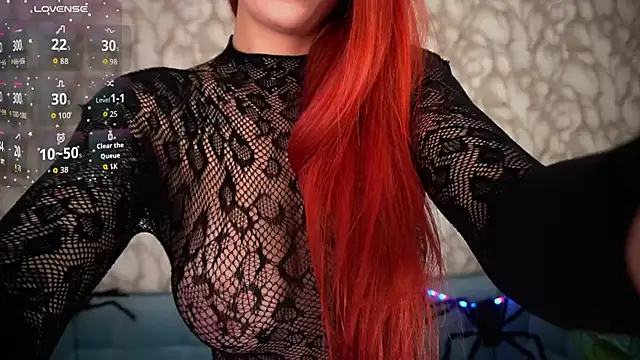 Snapshot of Sweety_one_ chatting on October 28, 2025, 2:31 pm Sweety one  online show from October 28, 2025, 2:31 pm