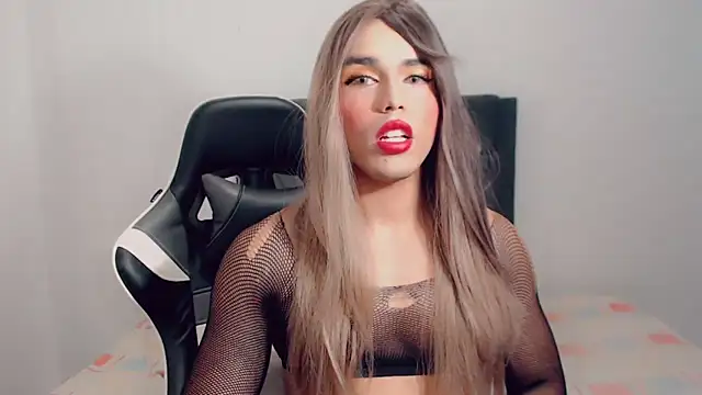 Snapshot of BIGCOCKMIA chatting on December 5, 2024, 8:00 pm BIGCOCKMIA online show from December 5, 2024, 8:00 pm