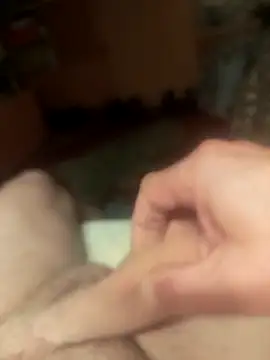 Robertino21cm online show from March 23, 2026, 1:42 am