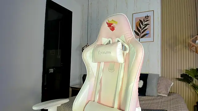 Snapshot of CameronCollins_ chatting on October 14, 2025, 7:47 pm CameronCollins online show from October 14, 2025, 7:47 pm